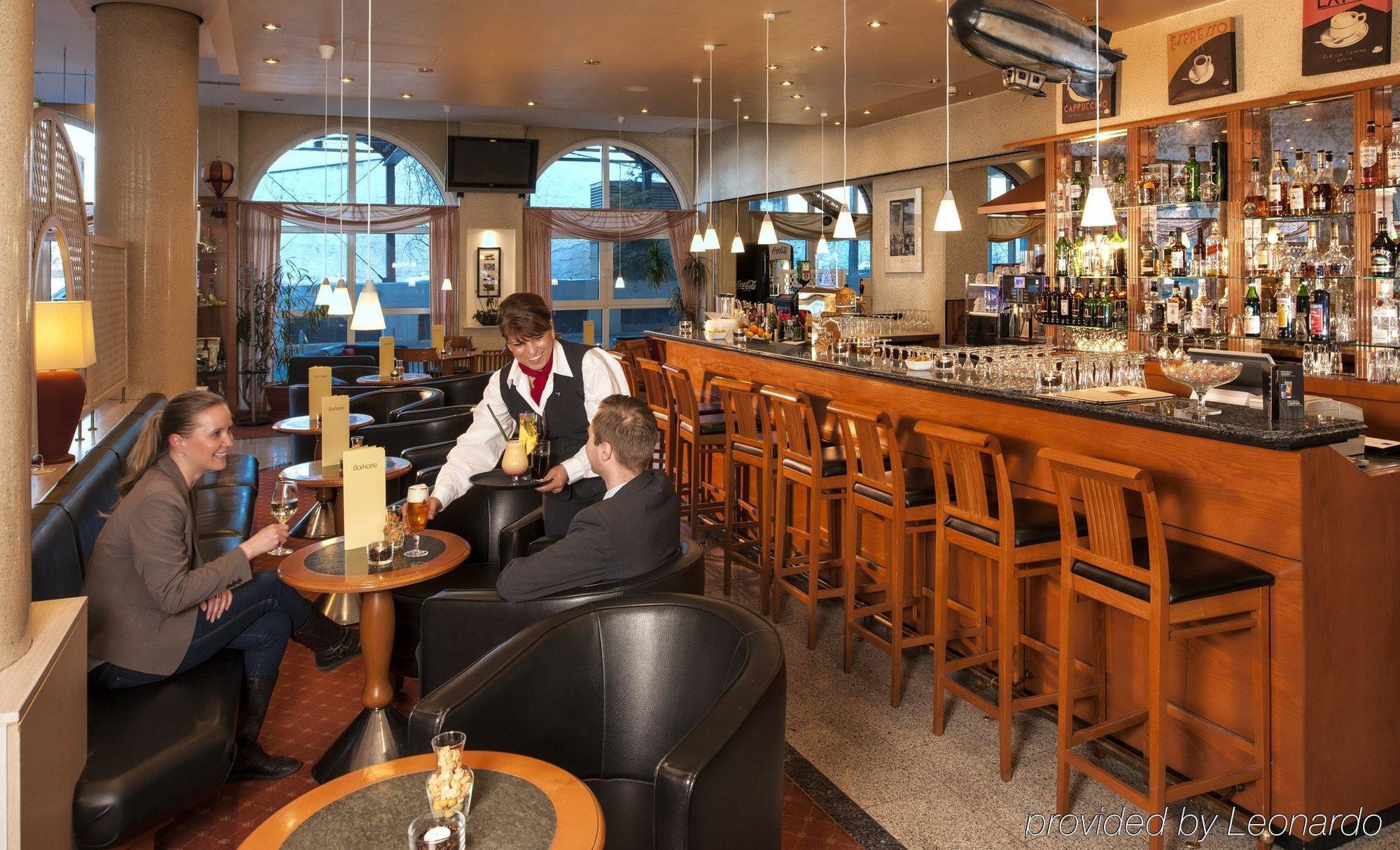 Dorint Airport-Hotel Berlin-Tegel Экстерьер фото