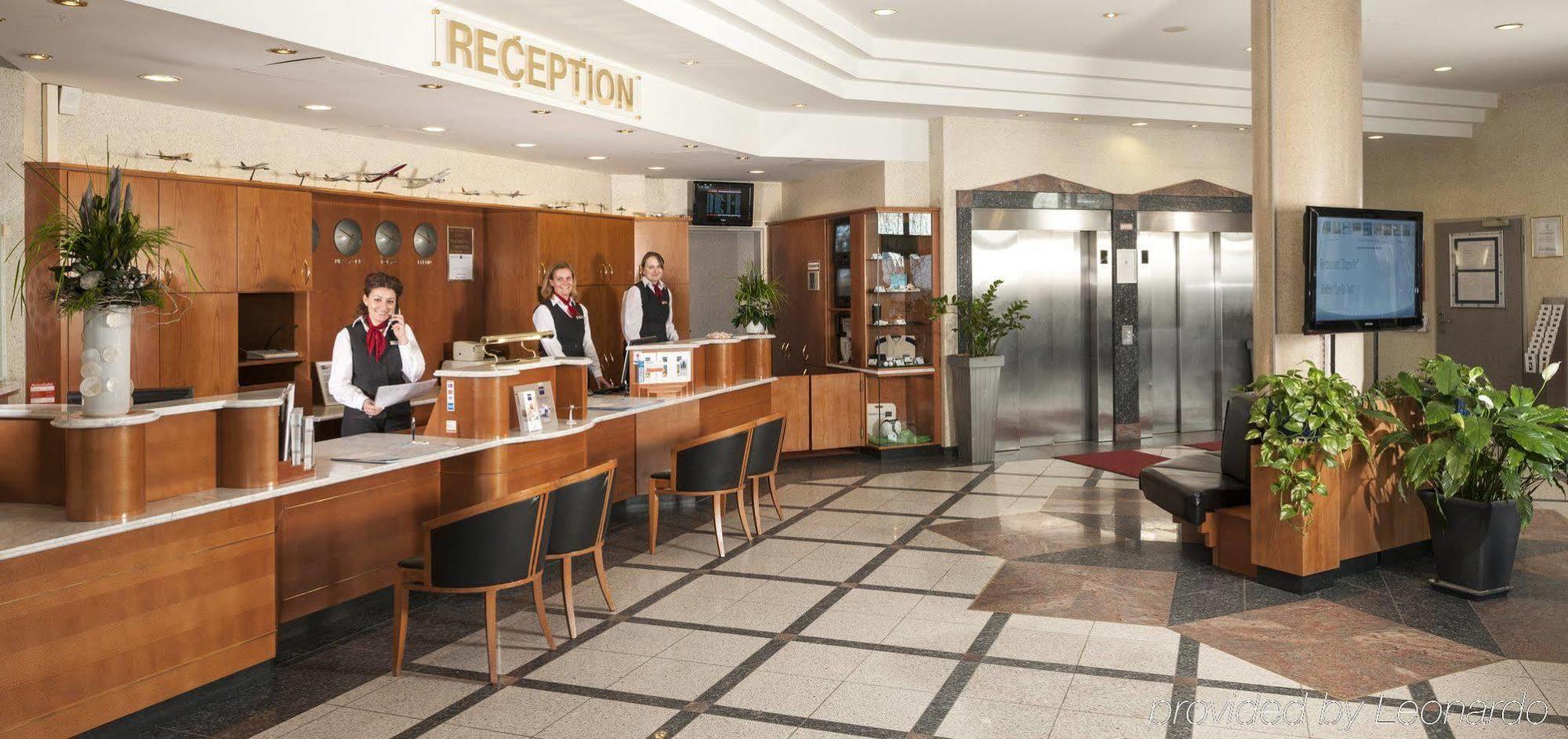 Dorint Airport-Hotel Berlin-Tegel Экстерьер фото