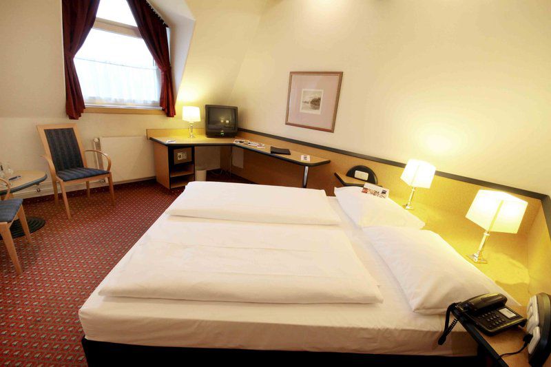 Dorint Airport-Hotel Berlin-Tegel Номер фото